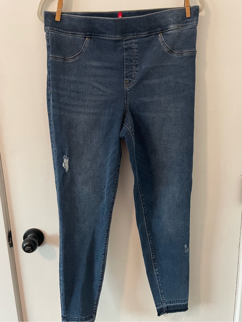 Spanx Jeans Women XL Dark Blue Distressed Pull On Raw Hem Skinny Stretch 85